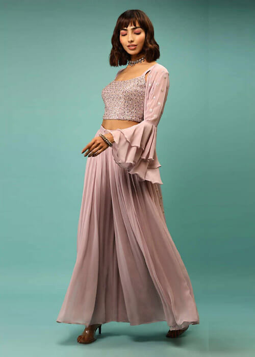 How to Dress for an Indian Wedding as a Guest: Outfit Ideas and Styling Tips