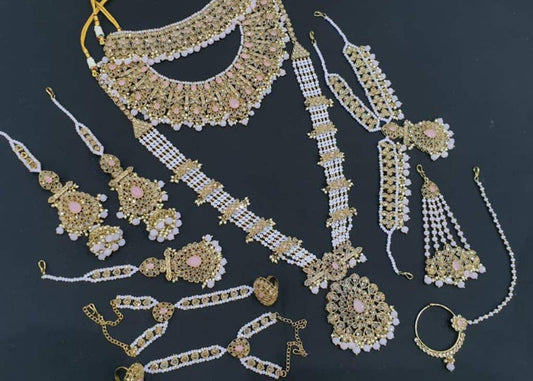 How to Choose Your Indian Bridal Jewelry: A Complete Guide for the Modern Bride